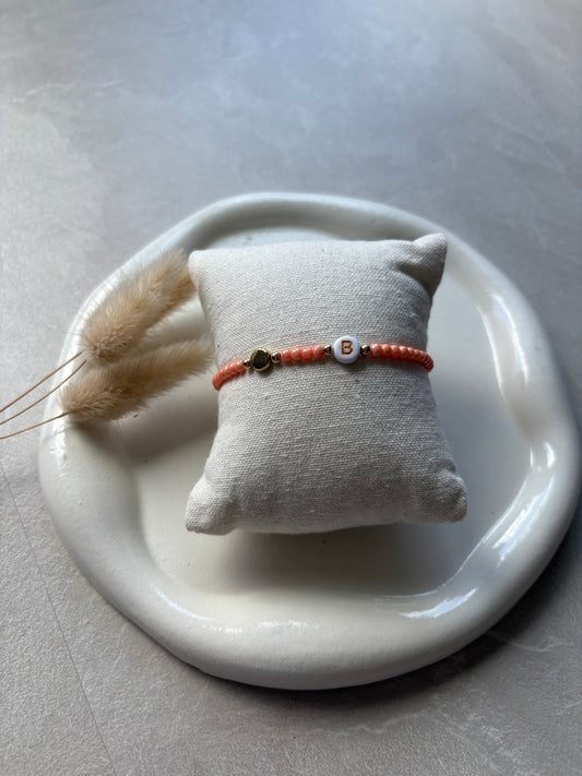 Perlenarmband personalisierbar mit Plaketten - Charm