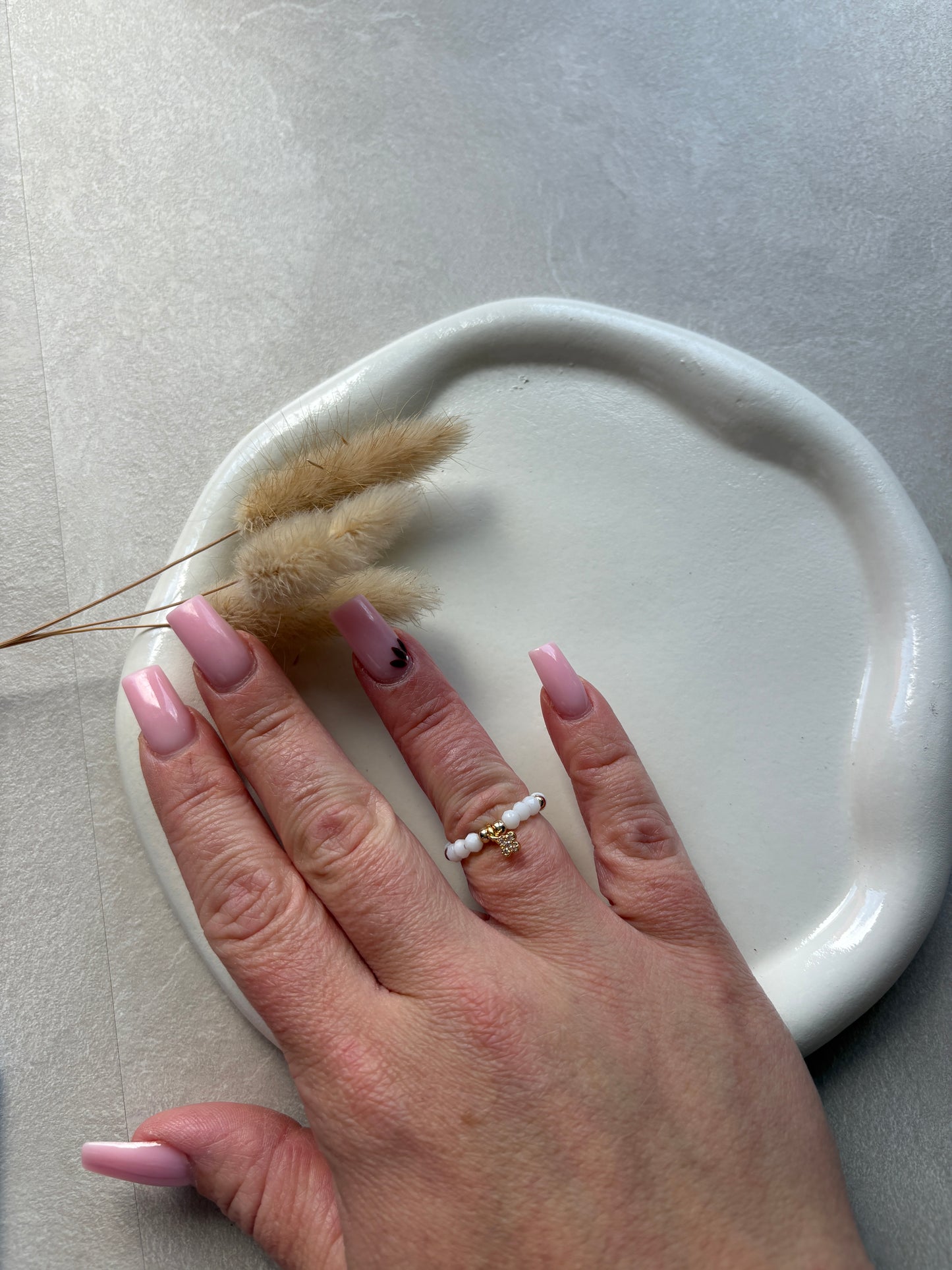 Perlenring mit Blumen - Charm