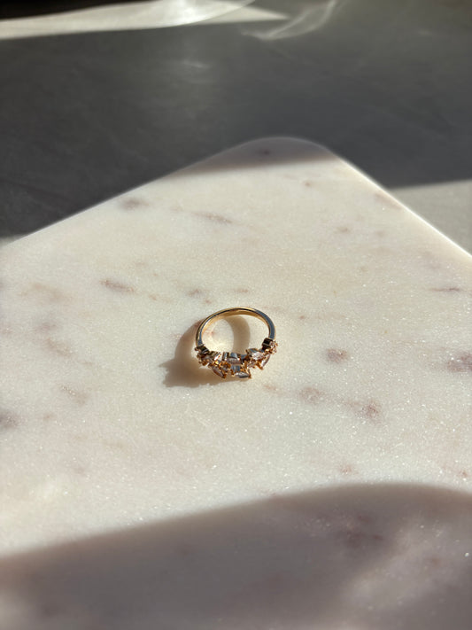 Ring mit Blumenmuster (grössenverstellbar)