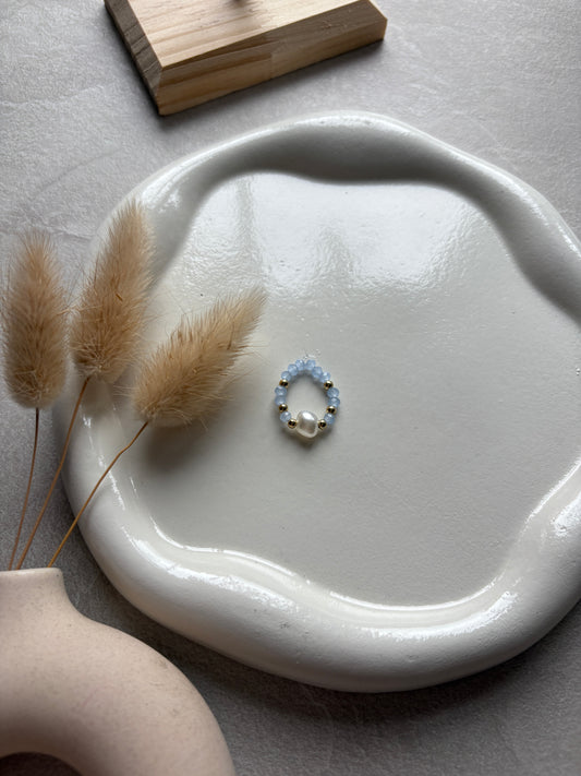 Perlenring blau mit Süsswasserperle